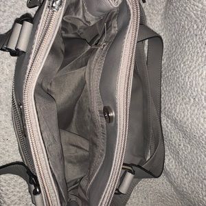 Medium Handbag/ Purse